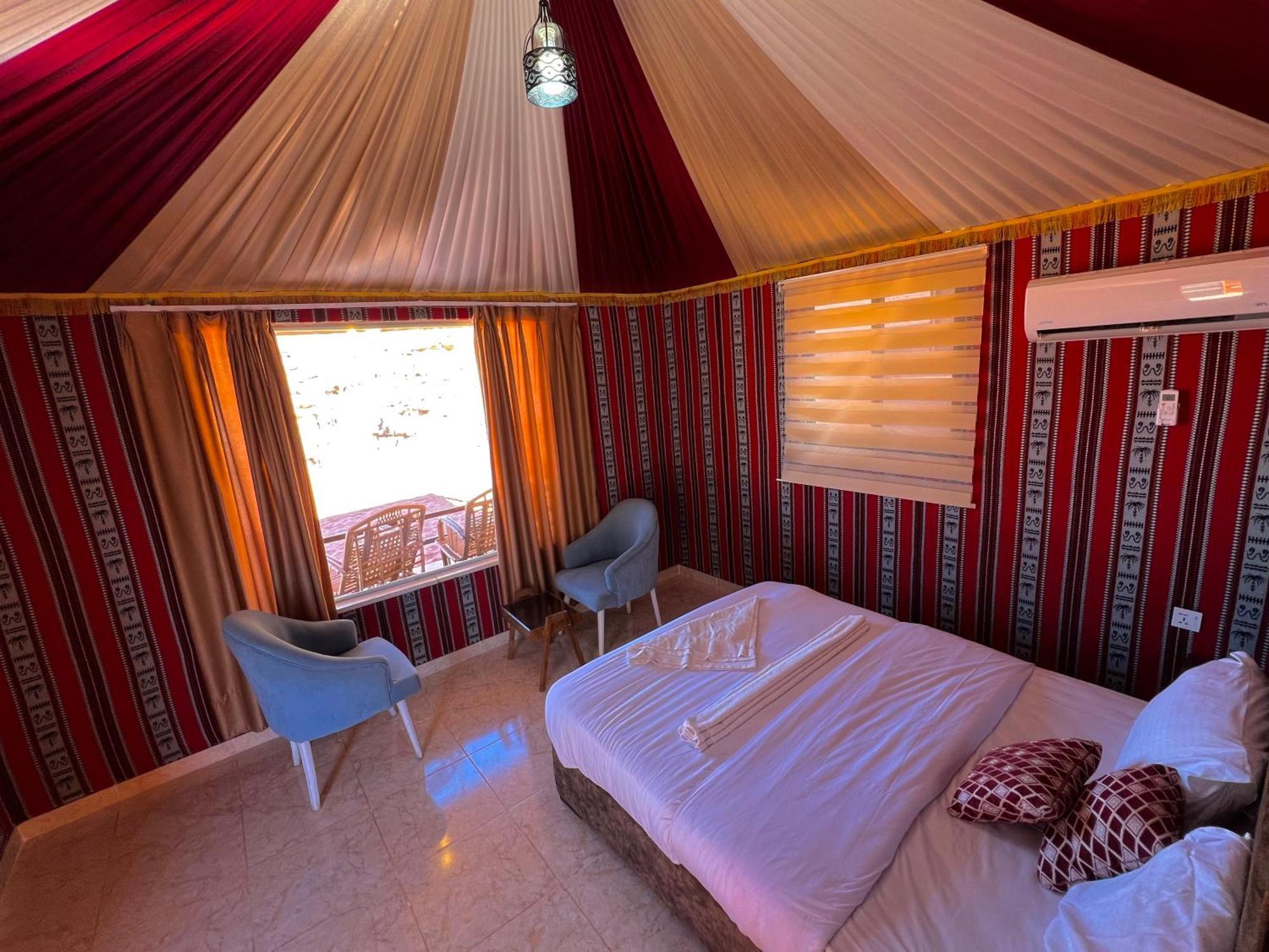 Angelina Wadi Rum Camp Eksteriør billede